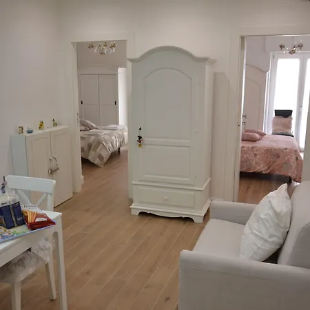 Panzió Coffee And 3*