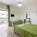 Coffee And Bed & Breakfast 3*