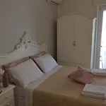 Coffee And Bed & Breakfast