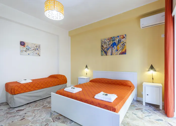 Bed & Breakfast Coffee And 3*