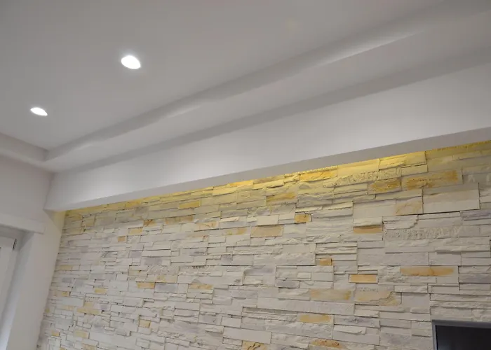 Bed & Breakfast Coffee And 3*