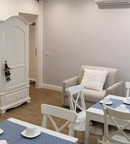 Coffee And Bed and breakfast